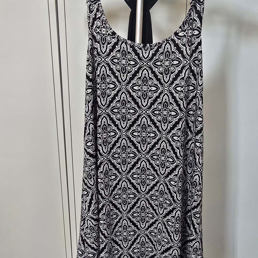 Portocruz Women's Black and White Printed Tank Top Swim Cover Up